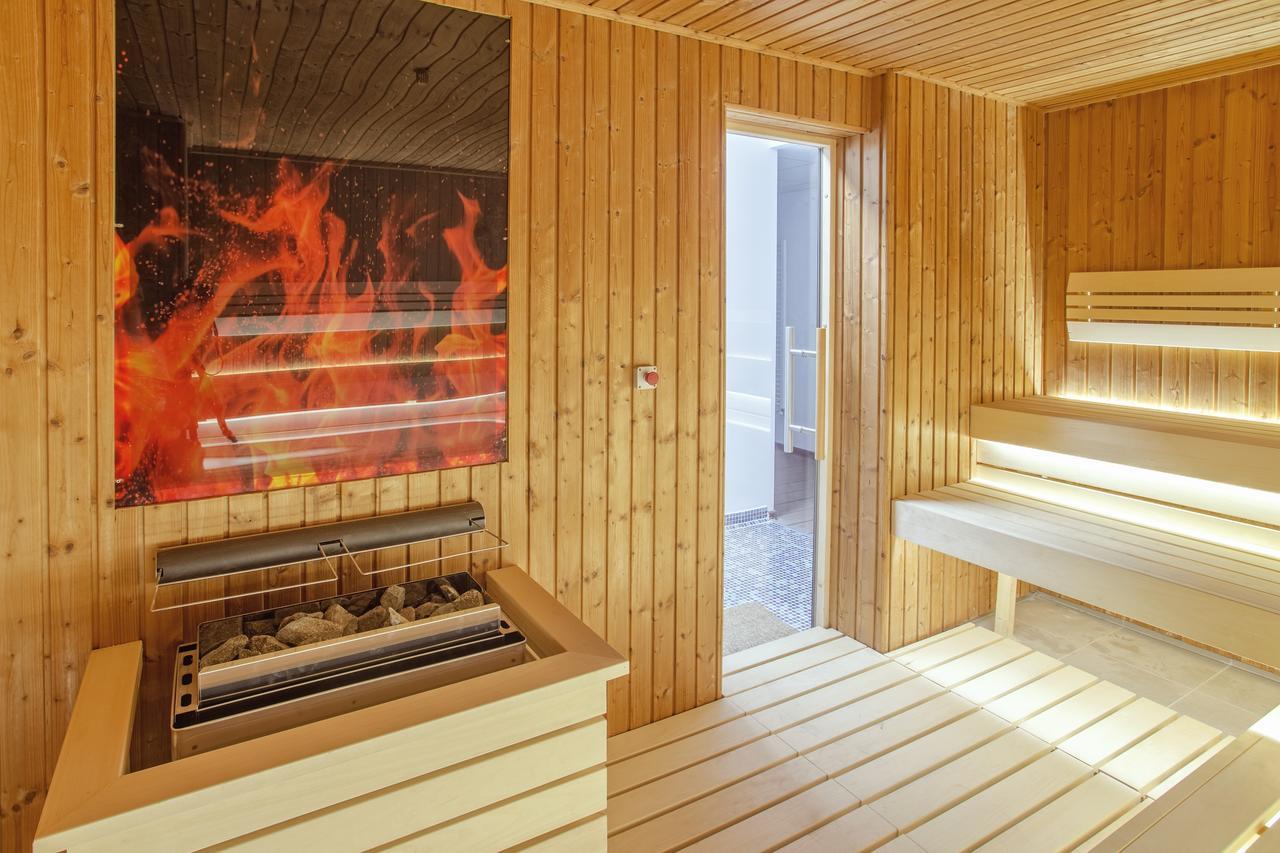 Отель Premium Wellness Institute Бухарест Экстерьер фото