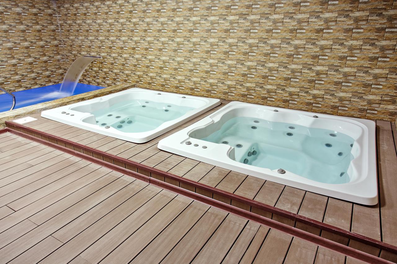 Отель Premium Wellness Institute Бухарест Экстерьер фото